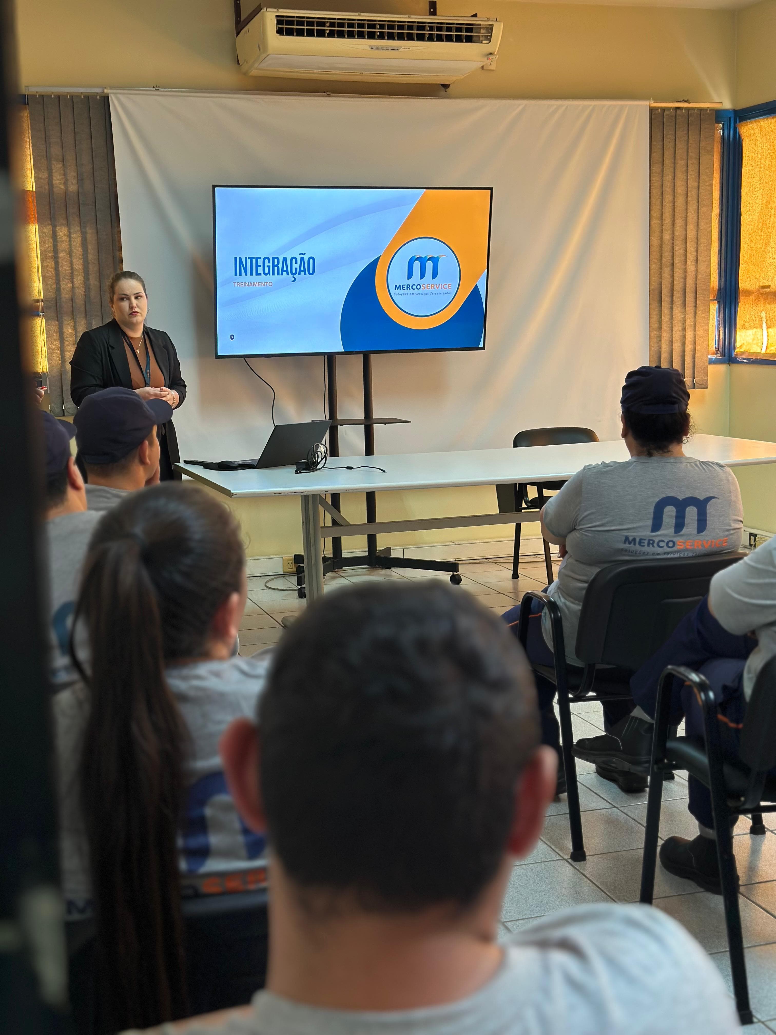 Treinamento de integração para novos Facilitadores da Mercoservice